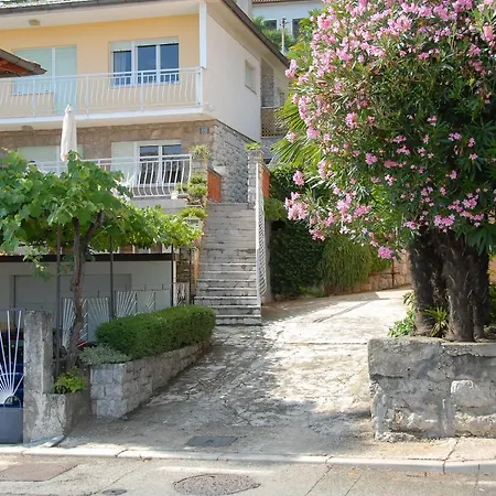 Apartment Bozic Opatija Exterior photo